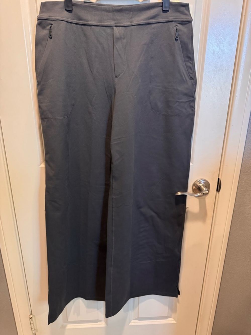 aerie Wide-Leg Pants in Charcoal - Picture 2 of 6